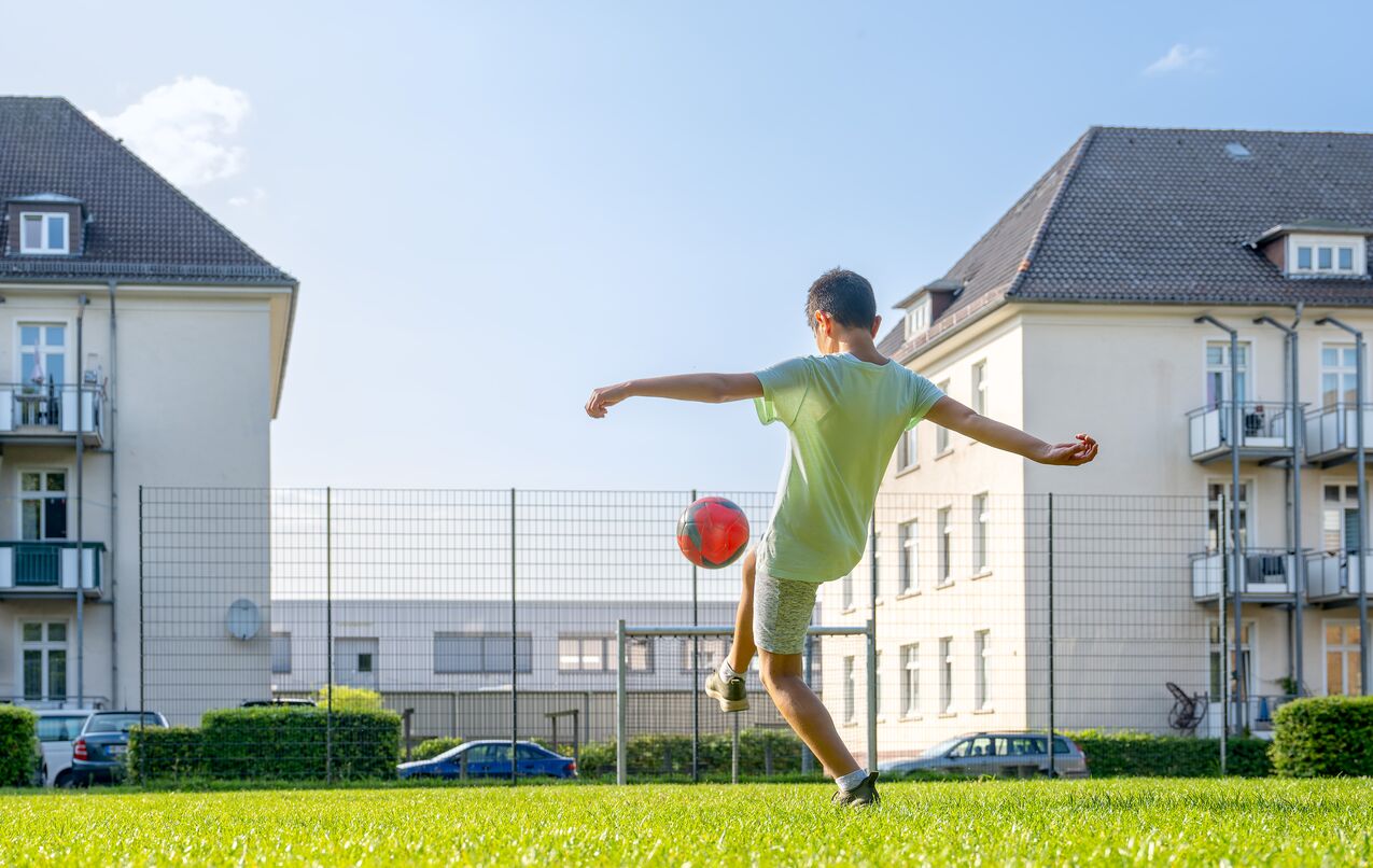 Vonovia hat die Aufwertung des Bolzplatzes am Niedersachsendamm finanziell unterstützt